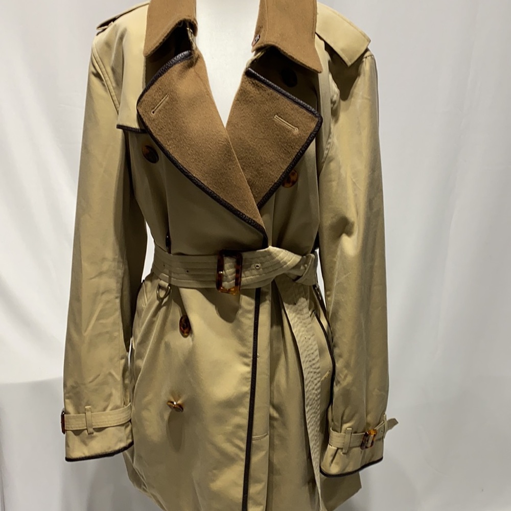 Men’s Burberry Coat - Picture 2 of 10
